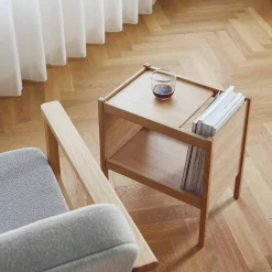 Sidebord – Journal side table